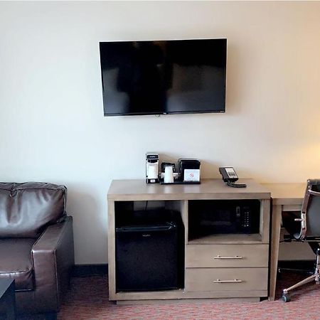 Capital Hotel Long Island City Нью-Йорк Экстерьер фото